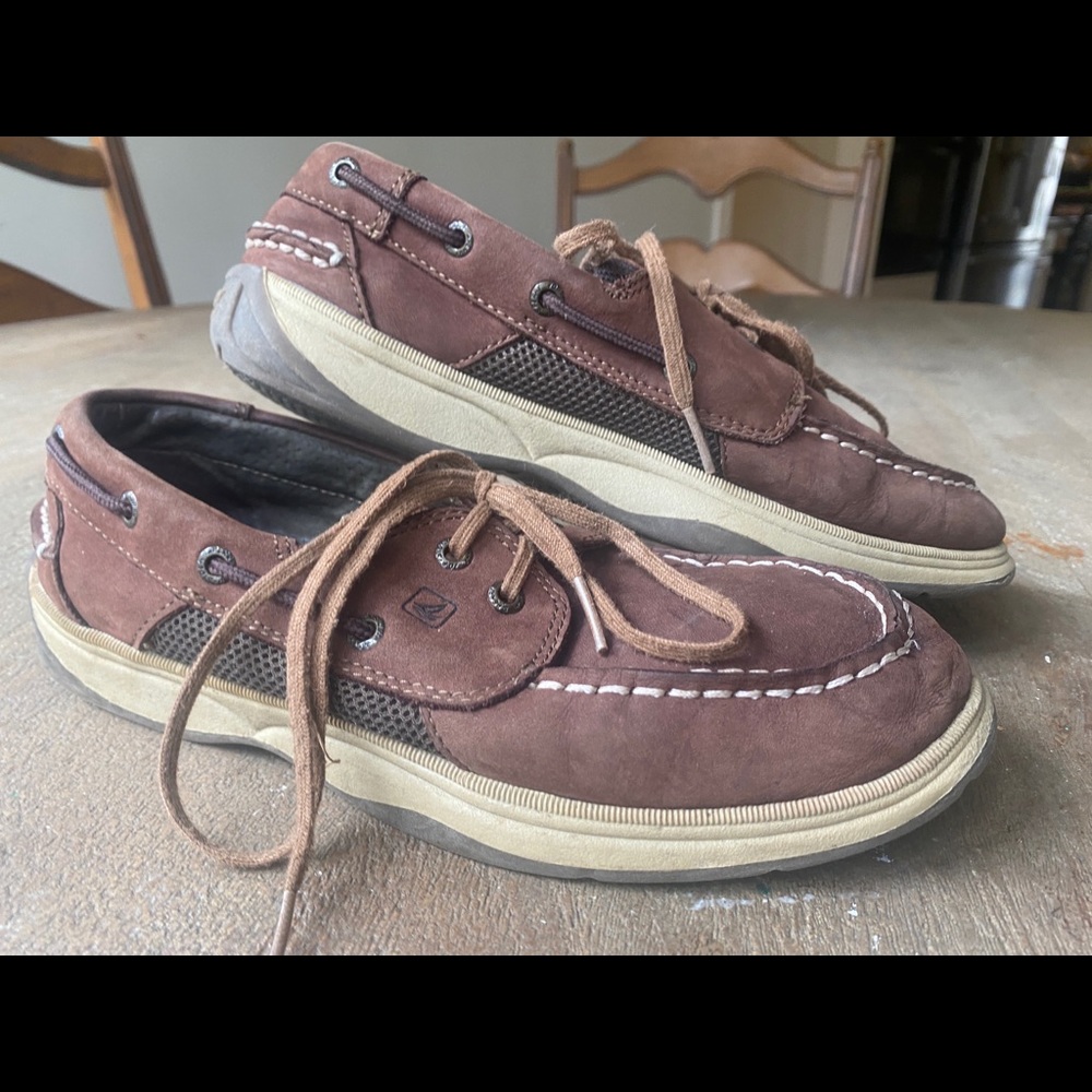 Sperry Intrepid Boat Shoe Boys 6 m